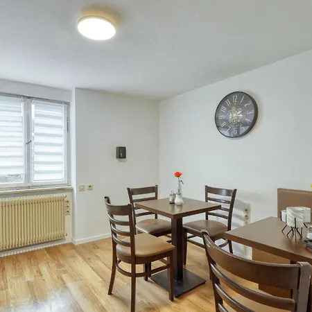 Lovely In Bischofsheim With Wifi Διαμέρισμα *