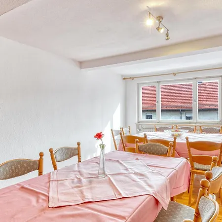Apartamento Lovely In Bischofsheim With Wifi