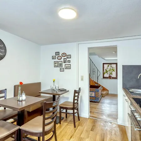 Apartamento Lovely In Bischofsheim With Wifi