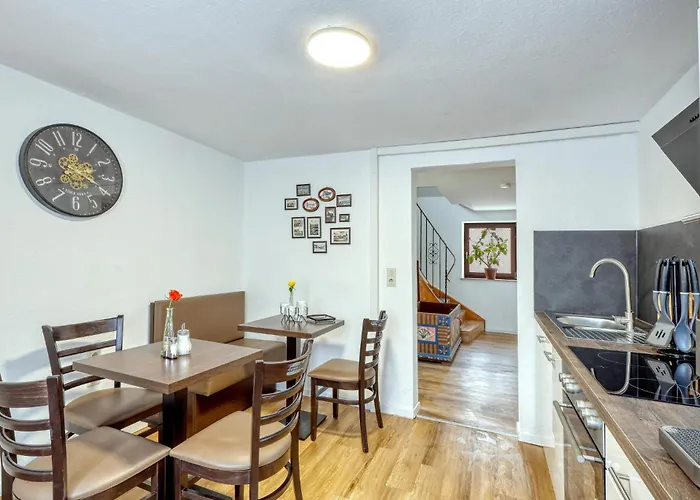 Апартаменты Lovely In Bischofsheim With Wifi